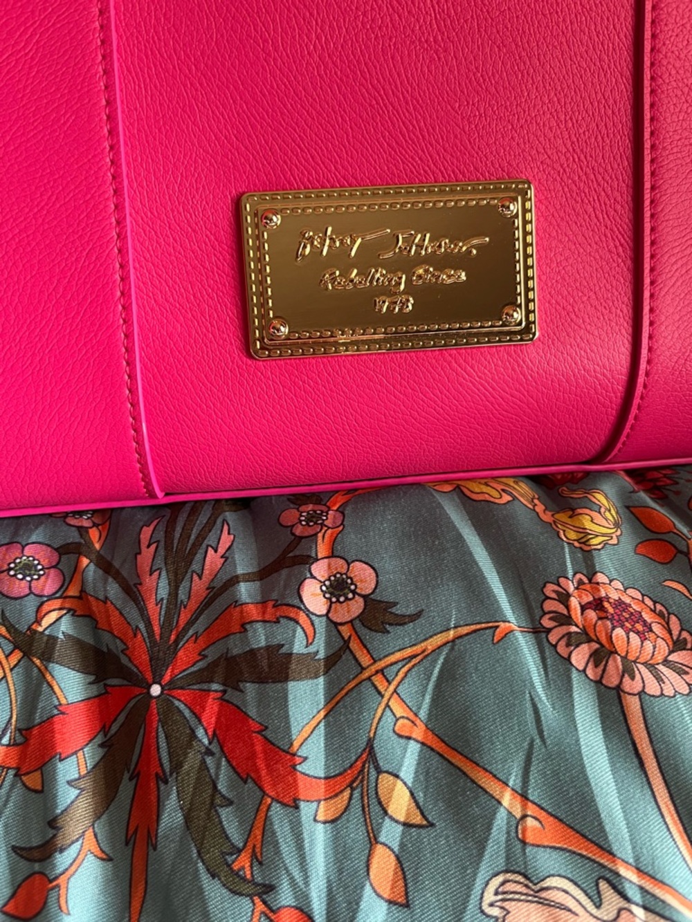 Hot Pink Skull Tote Bag with White Skull Graphic - Picture 5 of 7